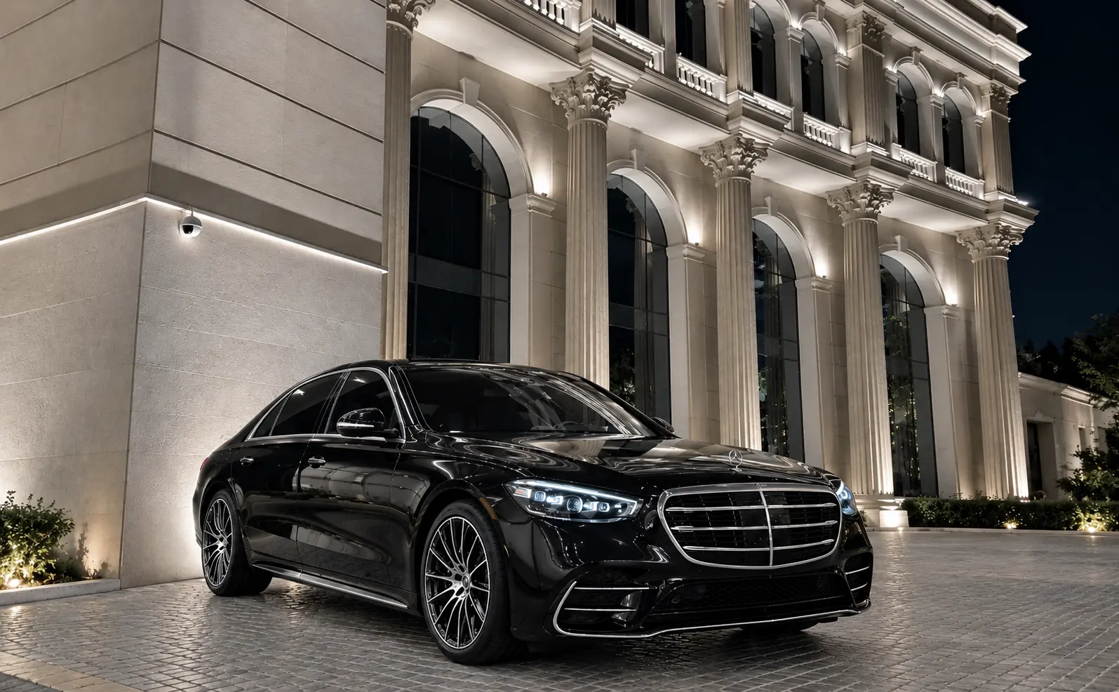 DreamsRideSF luxury chauffeur vehicle for Houston limo service
